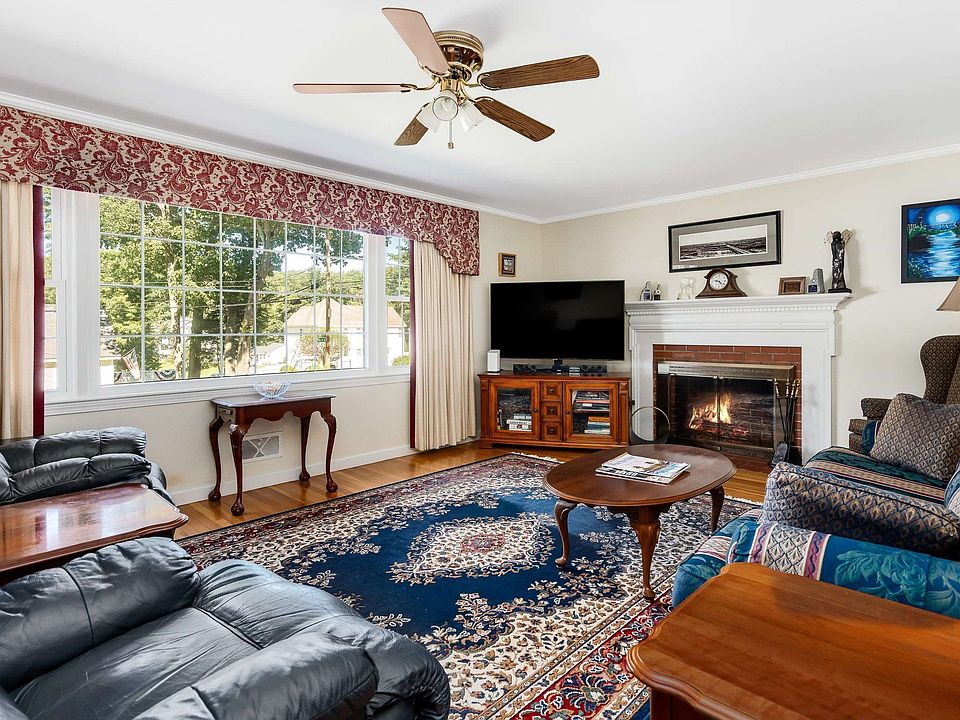 241 North Street, Manchester, NH 03104 Zillow