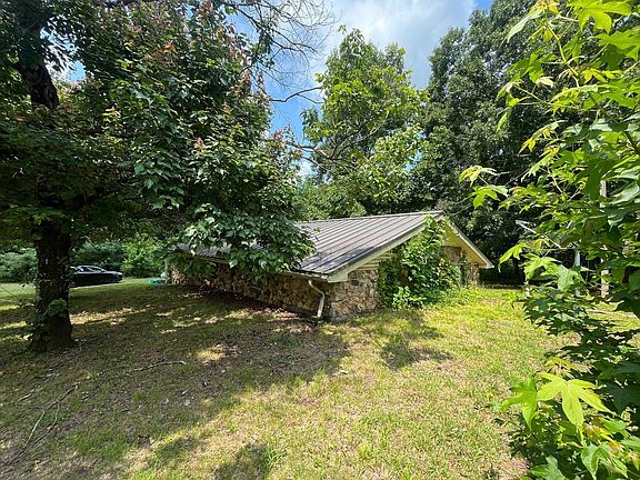3rd image of 6101 Craig Rd