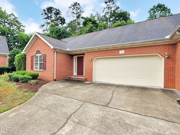 2nd image of 3404 Brookmoor Ln
