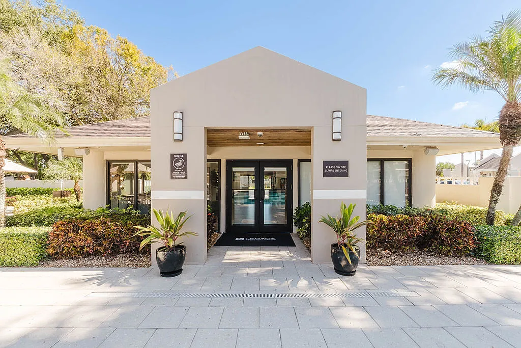 Legacy Palm Gardens — Photo 3