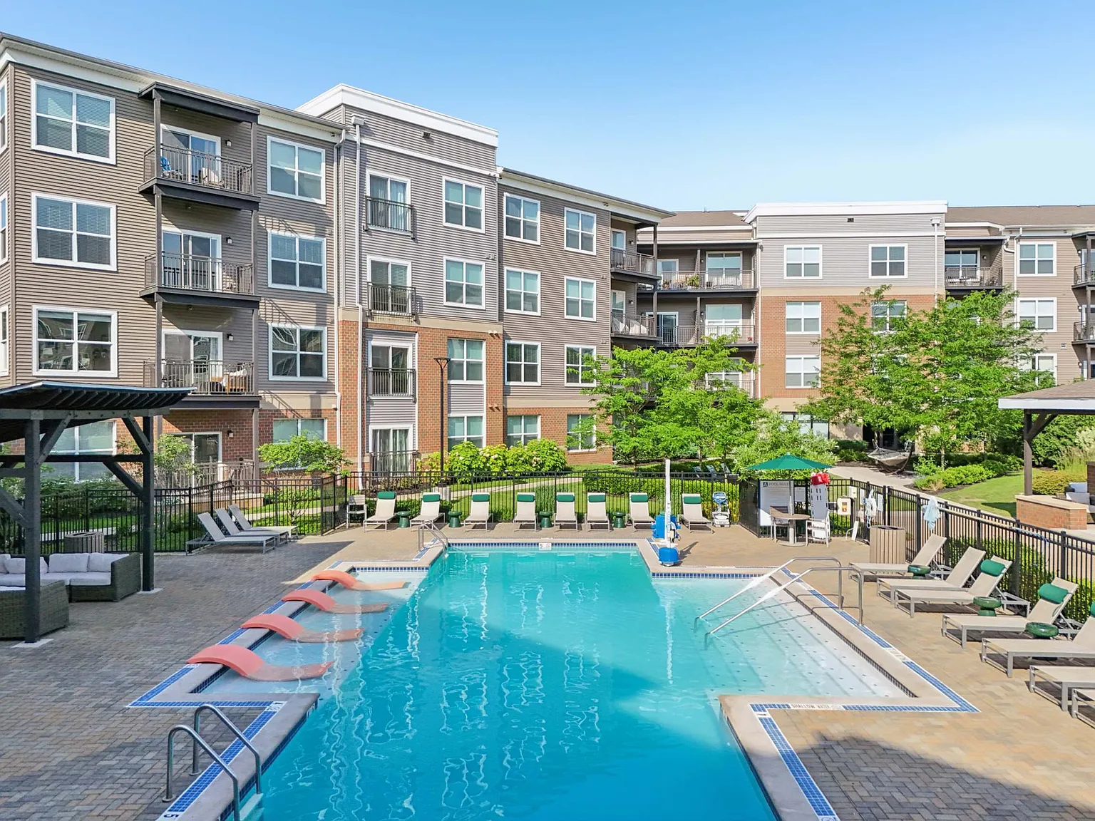 The Ashby at South Hills Village Station — Photo 1