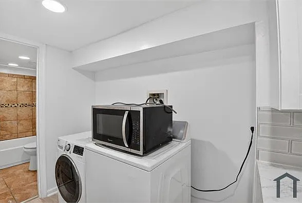 141 Uhland Ter NE #B — Photo 5