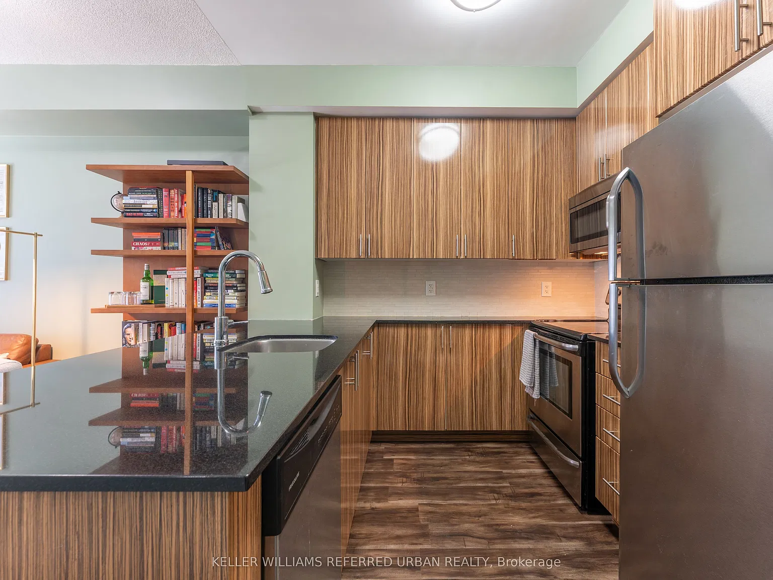 Paintbox Condos — Photo 2