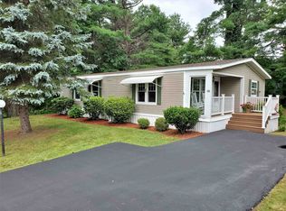 68 Zachary Dr, Hooksett, NH 03106