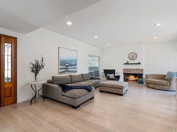 4th image of 12411 La Bella Dr