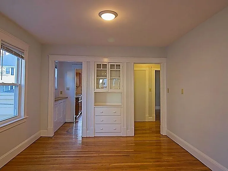 28 Durso Ave #28 — Photo 6