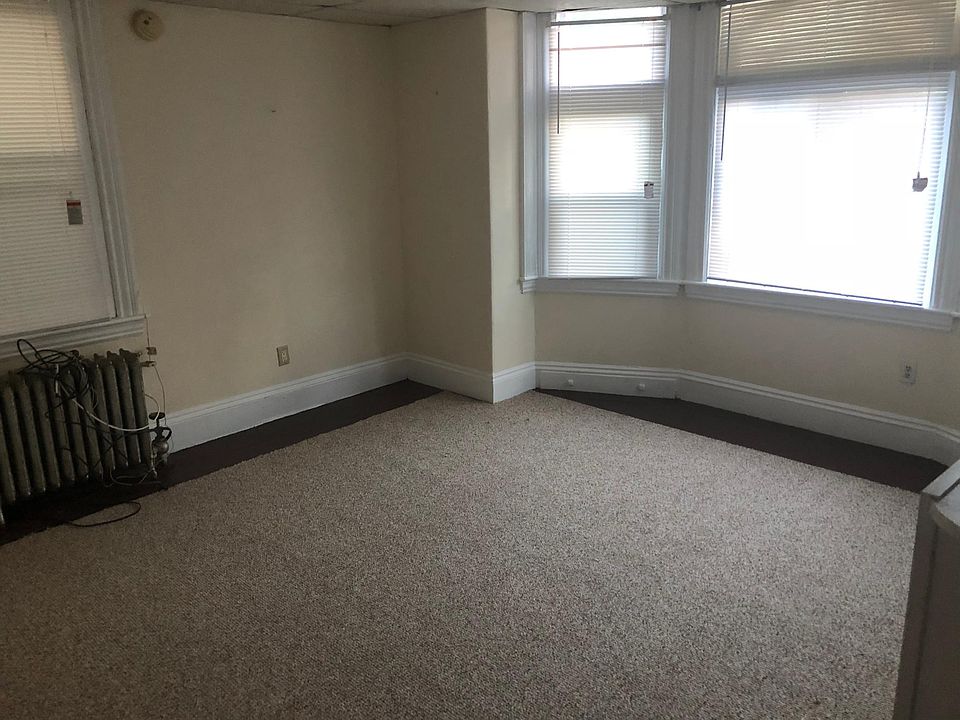 1st image of 83 Englewood Ave APT 4