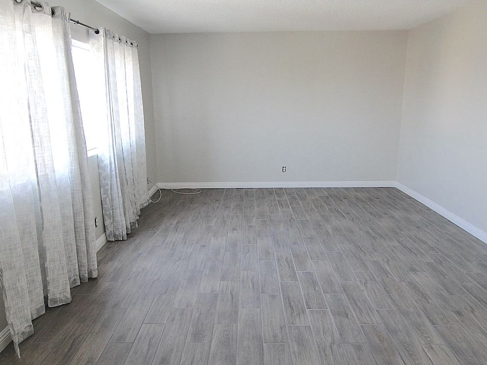 1st image of 3247 W Century Blvd