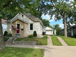 1919 13th Pl S, La Crosse, WI 54601