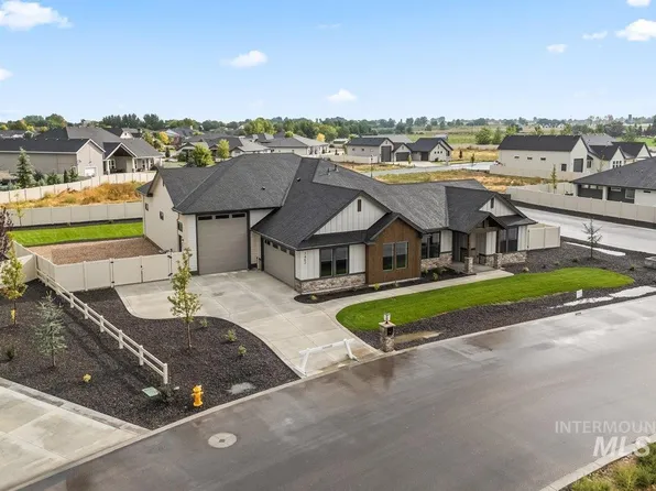 7462 E Newcastle Dr, Nampa, ID 83687