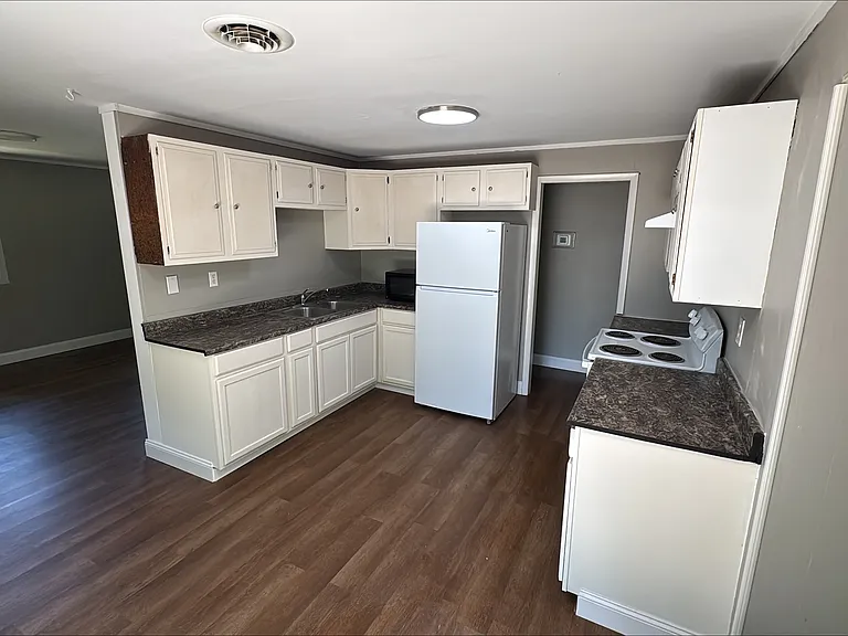 207 Nat Back Rd #B — Photo 1