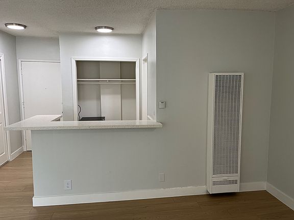 5th image of 420 S Catalina St APT 207