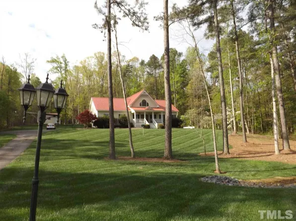 355 Wade Paschal Rd, Siler City, NC 27344