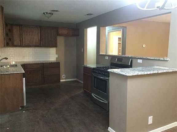 2nd image of 4312 Steven St
