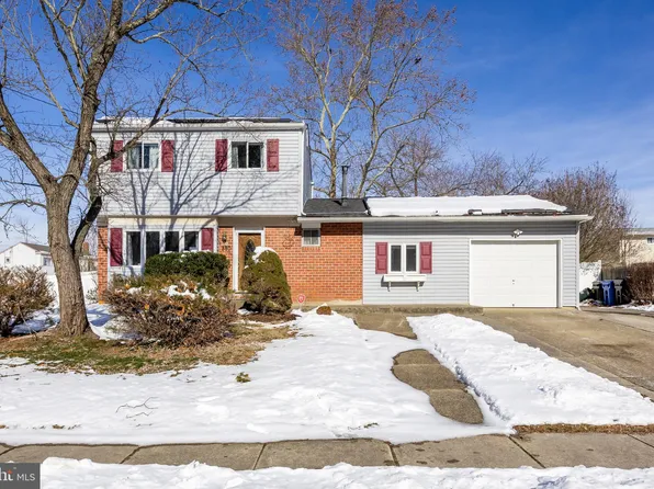 380 Montgomery Dr, Mantua, NJ 08051