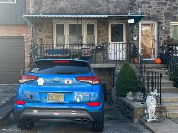 4720 Sheldon St, Philadelphia, PA 19127