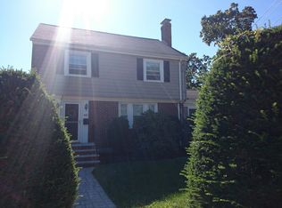 48 Woodard Rd, West Roxbury, MA 02132