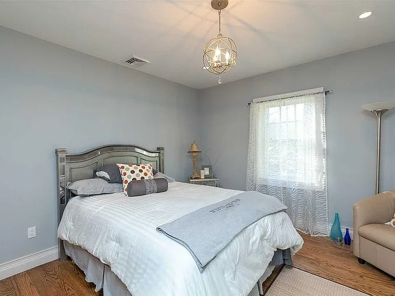 470 River Rd — Photo 5