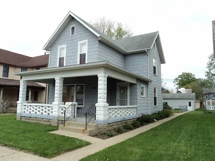 54 Dewey Ave photo 1