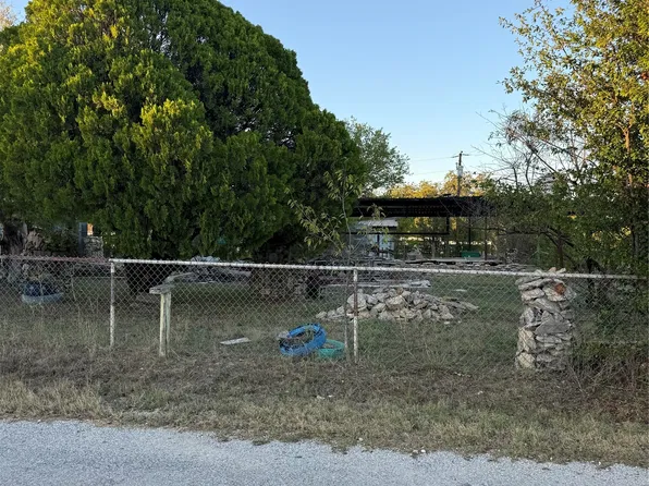 802 W Elm St, Dublin, TX 76446