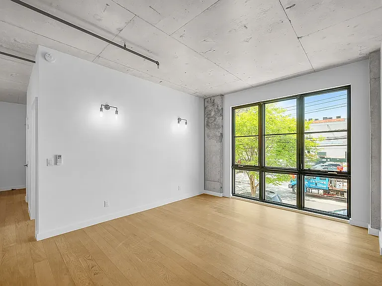 22-19 33rd St #4B — Photo 15