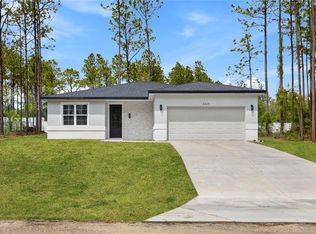 2421 W Landmark Dr, Citrus Springs, FL 34434