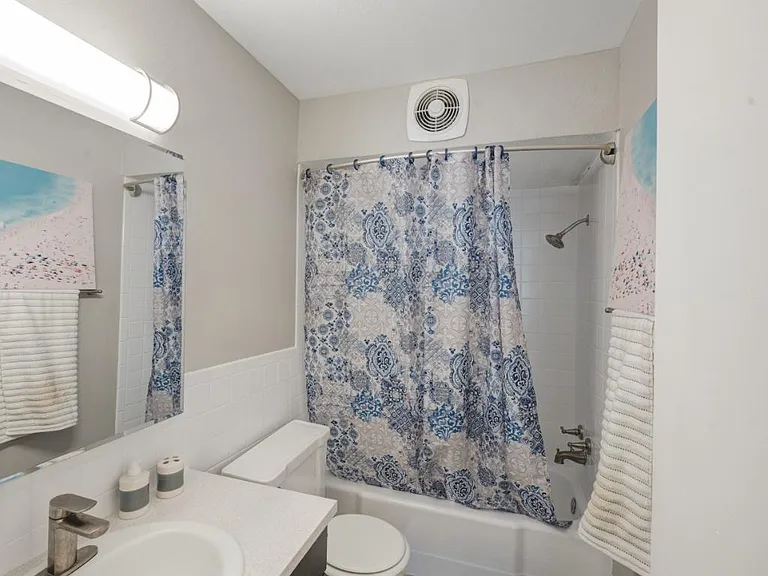Arlo Apartments — Photo 9