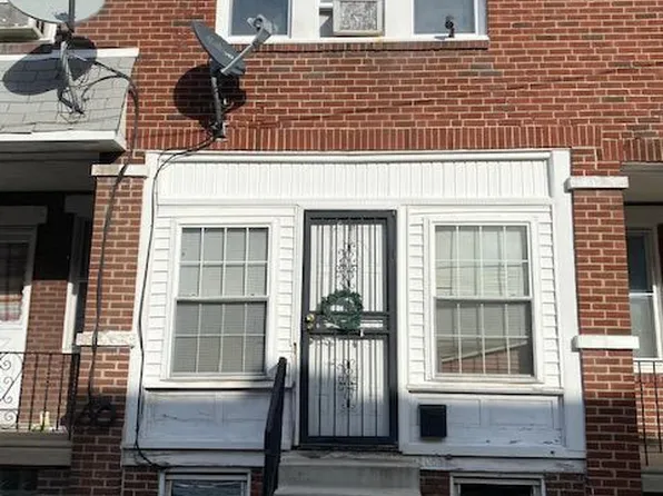 2085 Carver St, Philadelphia, PA 19124