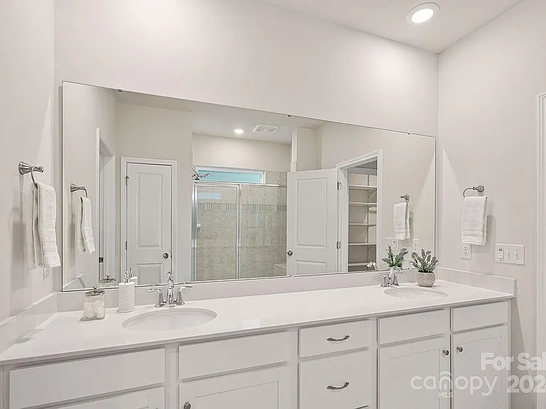 4041 Whipcord Dr — Photo 13