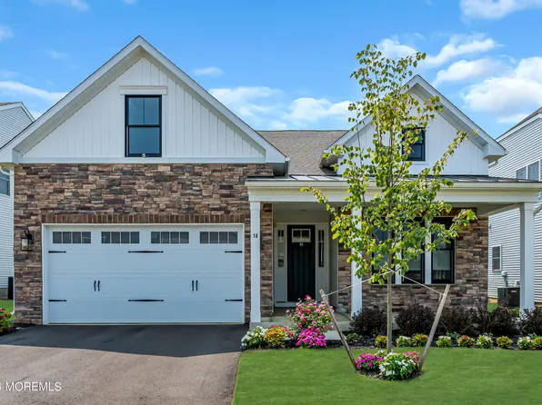 18 Amaryllis Drive, Manalapan, NJ 07726