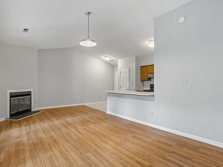 1321 Park Glen Dr #304 — Photo 10