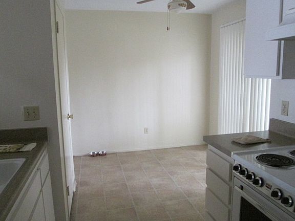 2nd image of 2801 Vassar St APT 20