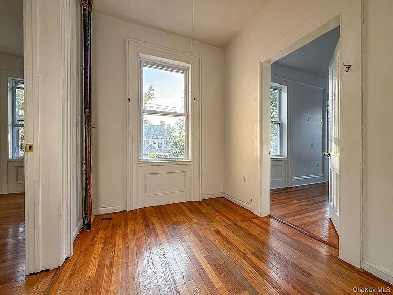 290 N Washington St — Photo 10