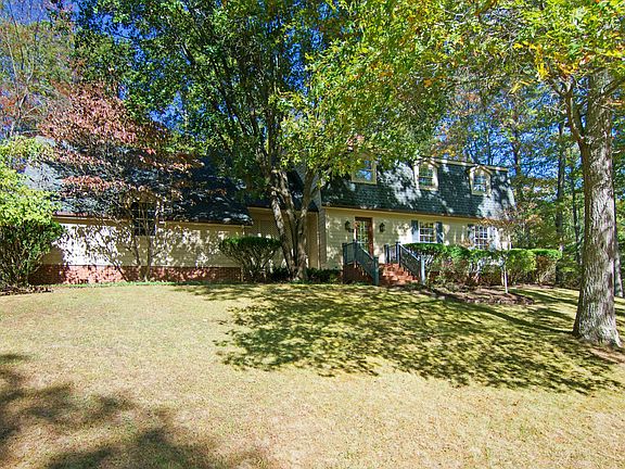 4th image of 5 Coleman Dr