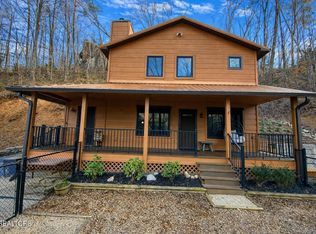 1170 Cole Ln, Gatlinburg, TN 37738