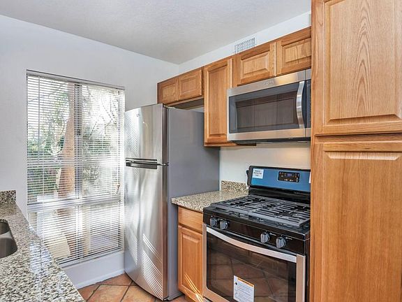 3rd image of 3828 N 32nd St Unit 230