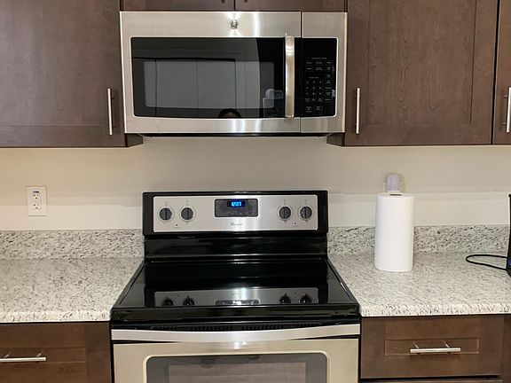 2nd image of 1325 Rotonda Poin Unit 121