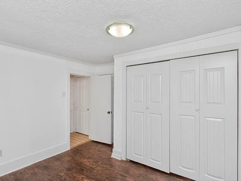 3008 Lakeshore Dr — Photo 18