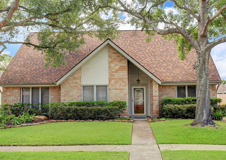 1st image of 21334 Park Valley Dr