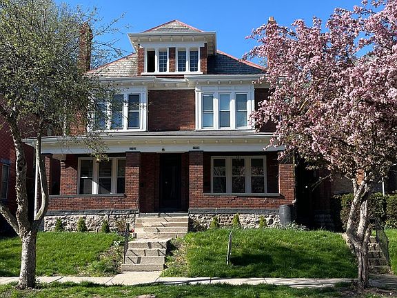 3rd image of 1702-1704 Bryden Rd