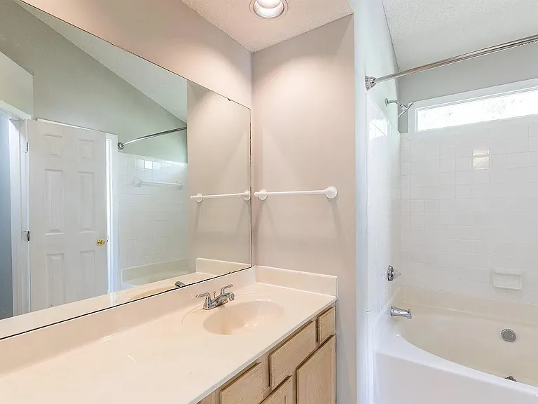 112 Kronos Ln — Photo 12