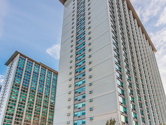2nd image of 3600 N Lake Shore Dr APT 308