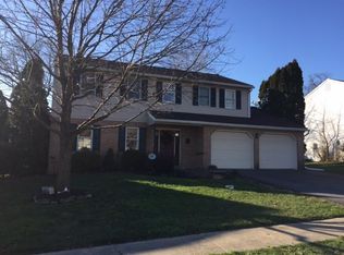 82 Apricot Ave, Leola, PA 17540