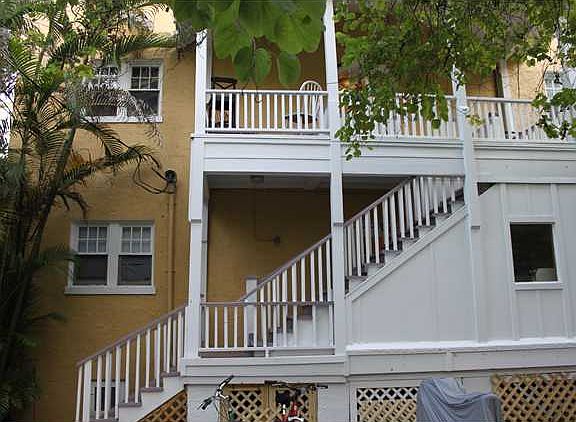 4th image of 3677 Poinciana Ave