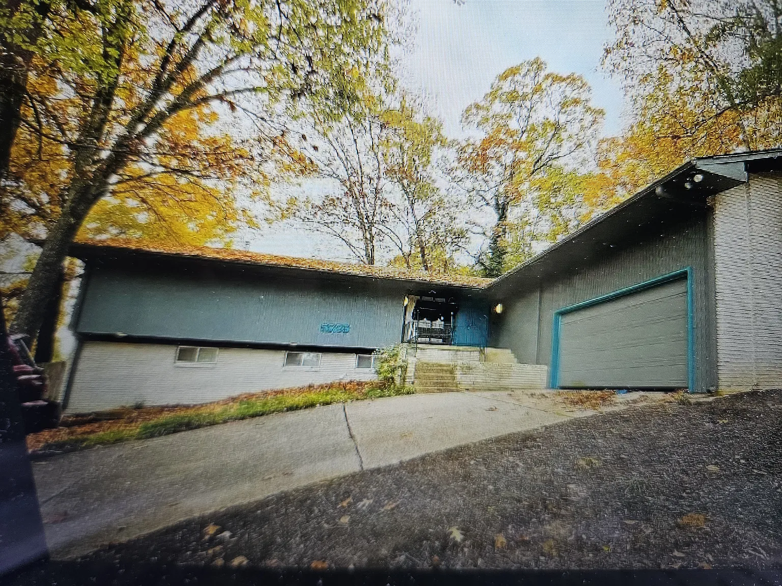 4 bed, 3700 sqft, $3,950 — Photo 2