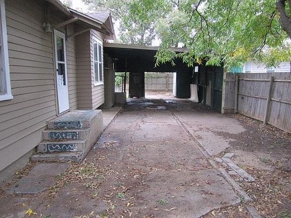 2nd image of 3710 N Redmond Ave