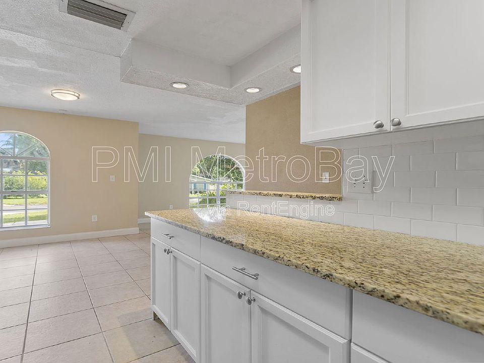 1st image of 309 W South Ave
