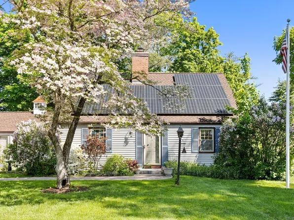 6 Avondale Road, West Hartford, CT 06117