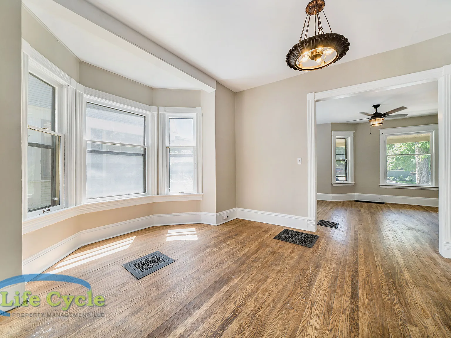 921 Fairmount St SE (Sonal) - 1 — Photo 3