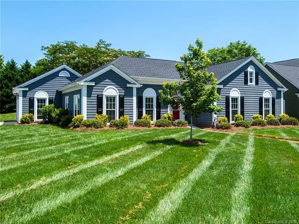 8732 Totteridge Dr, Charlotte, NC 28277